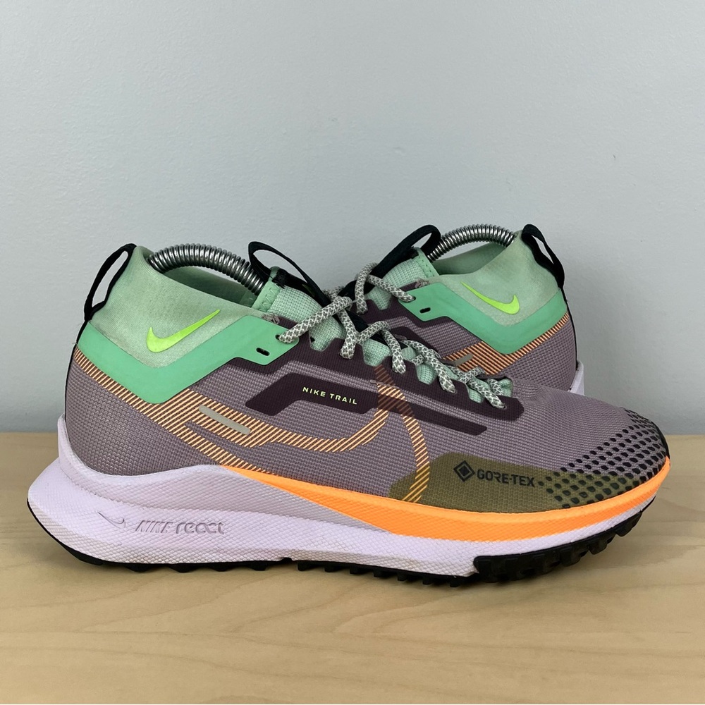 Nike Women’s Size 9.0 Pegasus Trail 4 GTX Purple Smoke Athletic Running Shoes - Picture 3 of 11